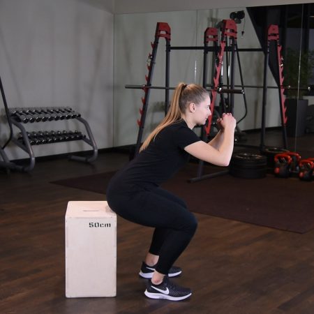 Przysiad na skrzynię - just be fit