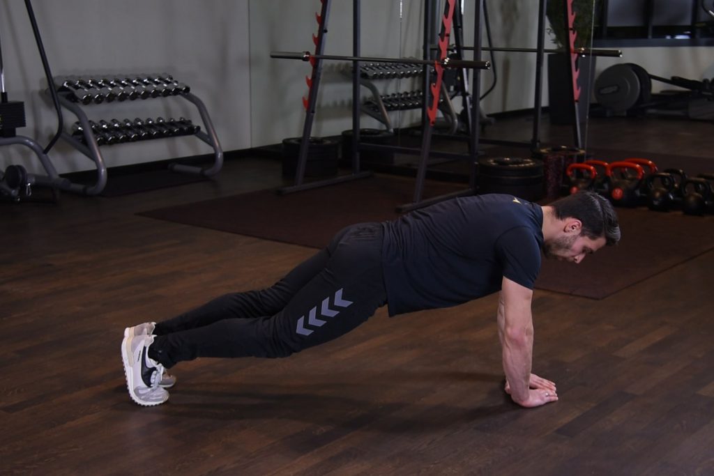 Ćwiczenie Pompki diamentowe - just be fit