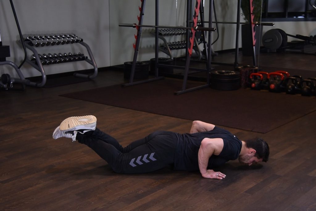 Ćwiczenie Pompki na kolanach - just be fit