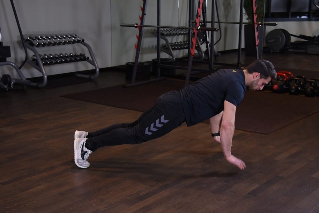 Ćwiczenie Pompki z odbiciem - just be fit