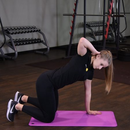 Rotacja kręgosłupa piersiowego w klęku podpartym z ręką na karku