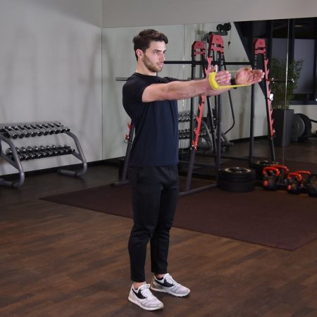 Wysuwanie ramion do przodu z gumą mini band - just be fit