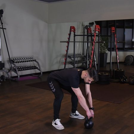 Ćwiczenie swing z kettlebell - just be fit