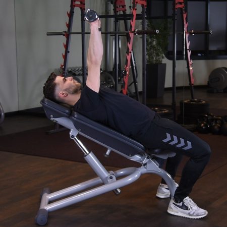 Wyciskanie hantli na ławce dodatniej - just be fit